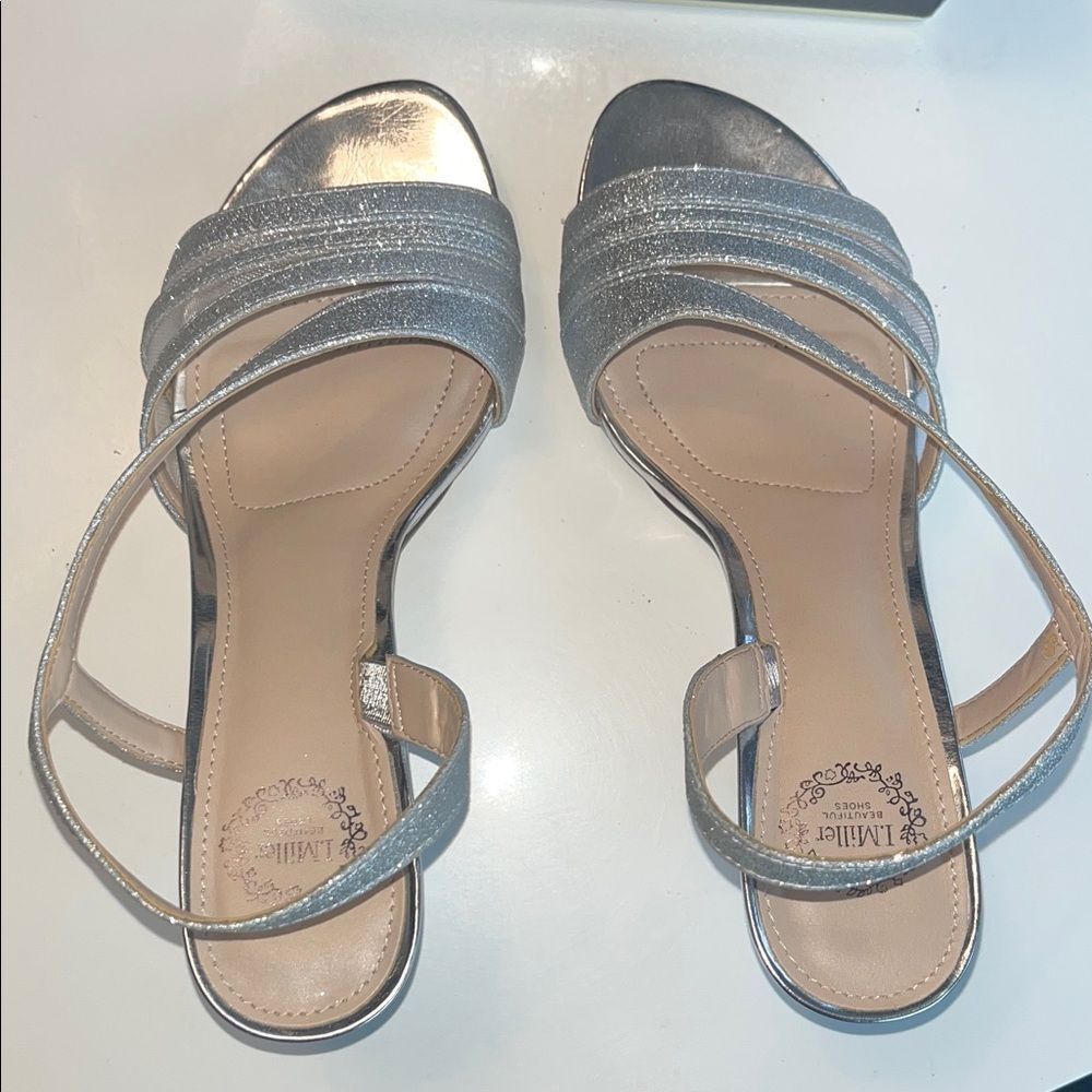 I. Miller Silver Glitter Women's Heels Size 6.5 Pre-Loved w/ Original Box - Picture 7 of 11